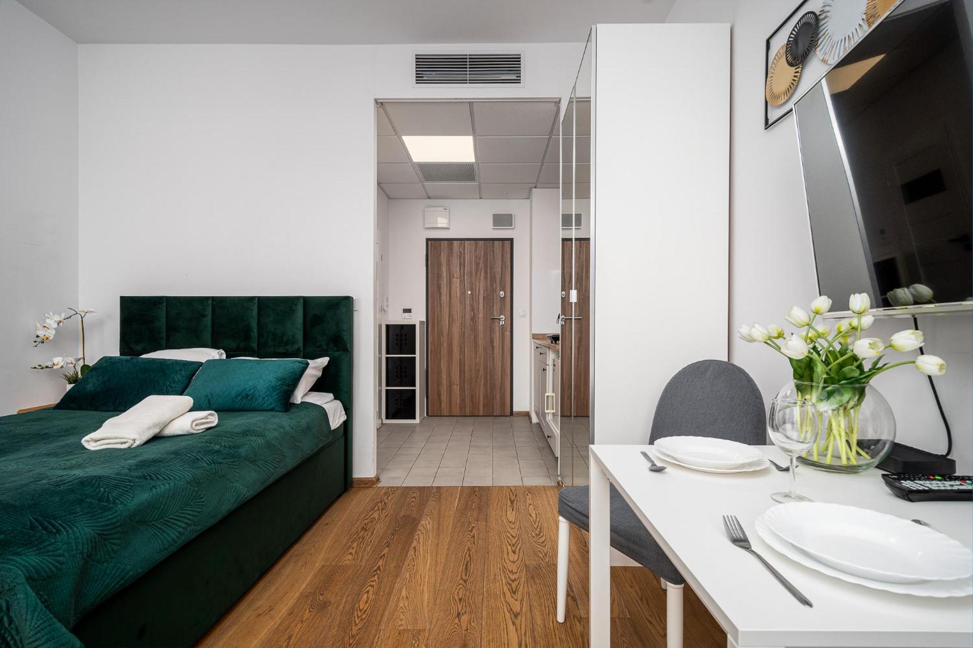 Prymasa Tysiaclecia 83A Free Garage By Perfect Apart Warsaw Ngoại thất bức ảnh